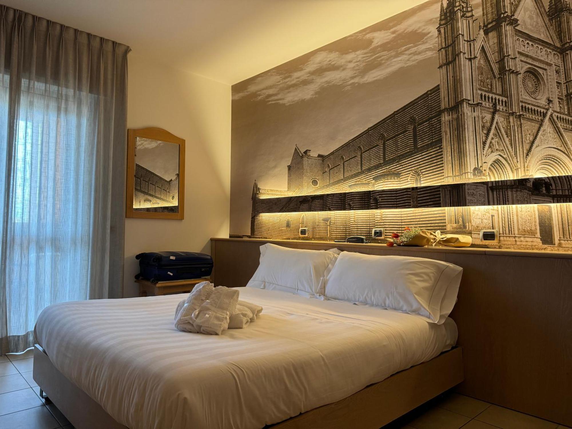 Hotel Cladan Assisi Exteriör bild