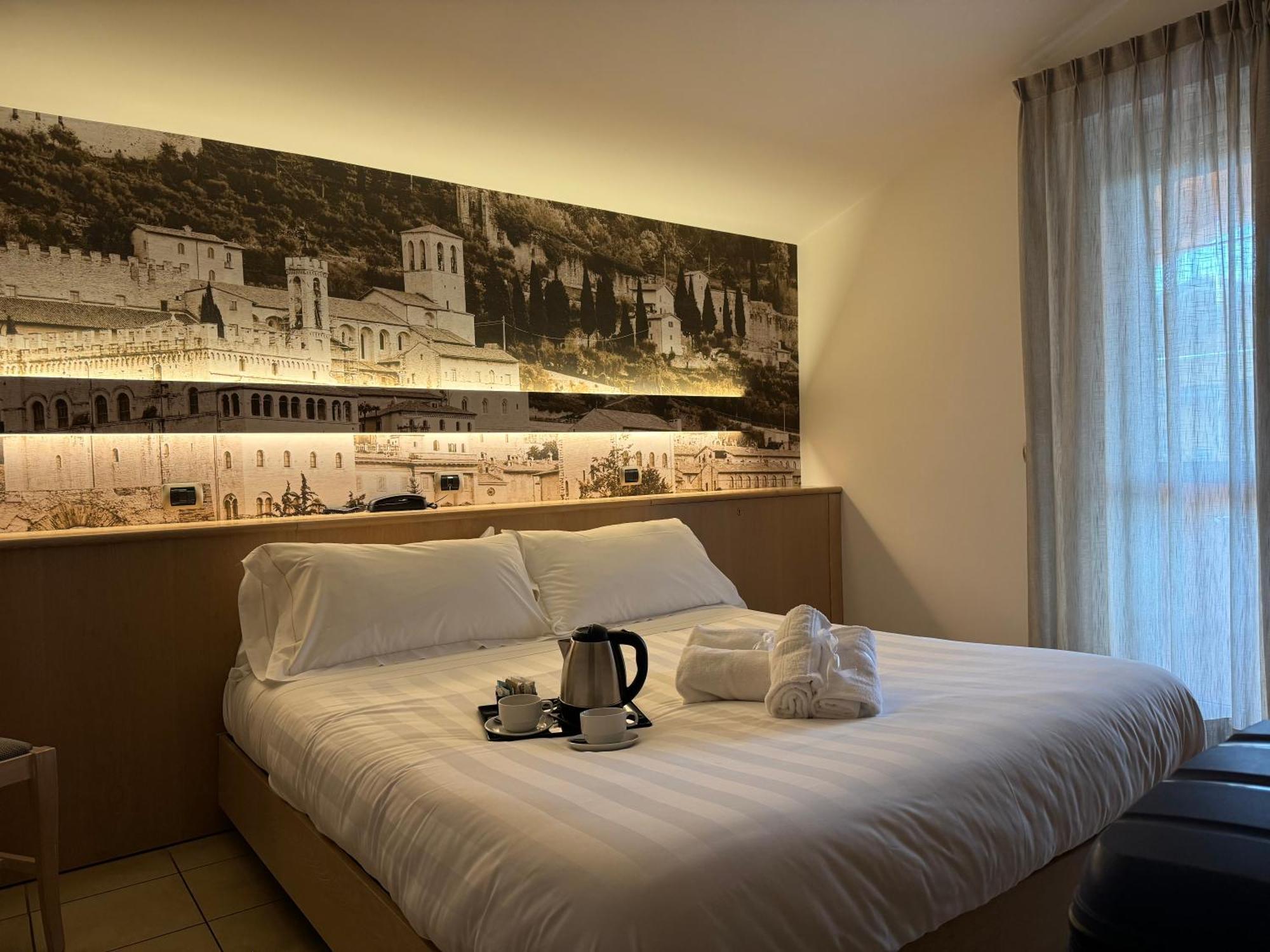 Hotel Cladan Assisi Exteriör bild